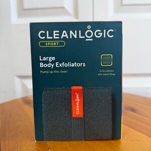 Cleanlogic body exfoliate 2 scrubs 1 glove